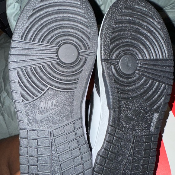 Nike Dunk Low Panda - Picture 7 of 7